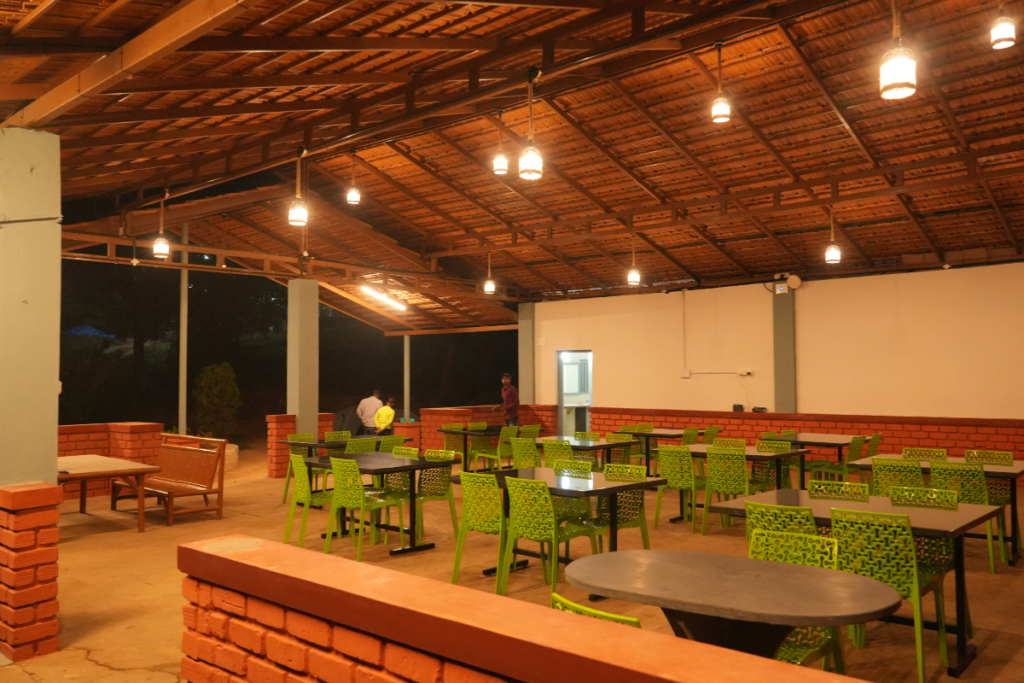 Restaurant at Best Resort in Sakleshpur